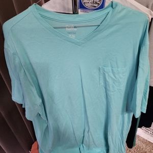 Men's short sleeved v-neck tee